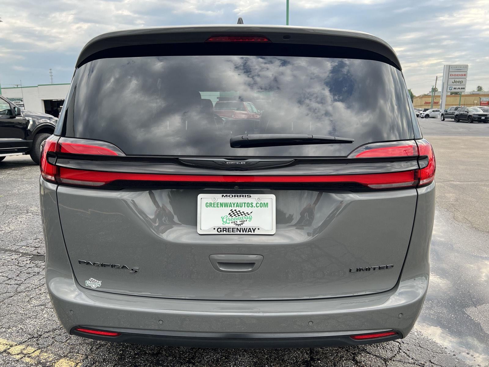 2025 Chrysler Pacifica Limited