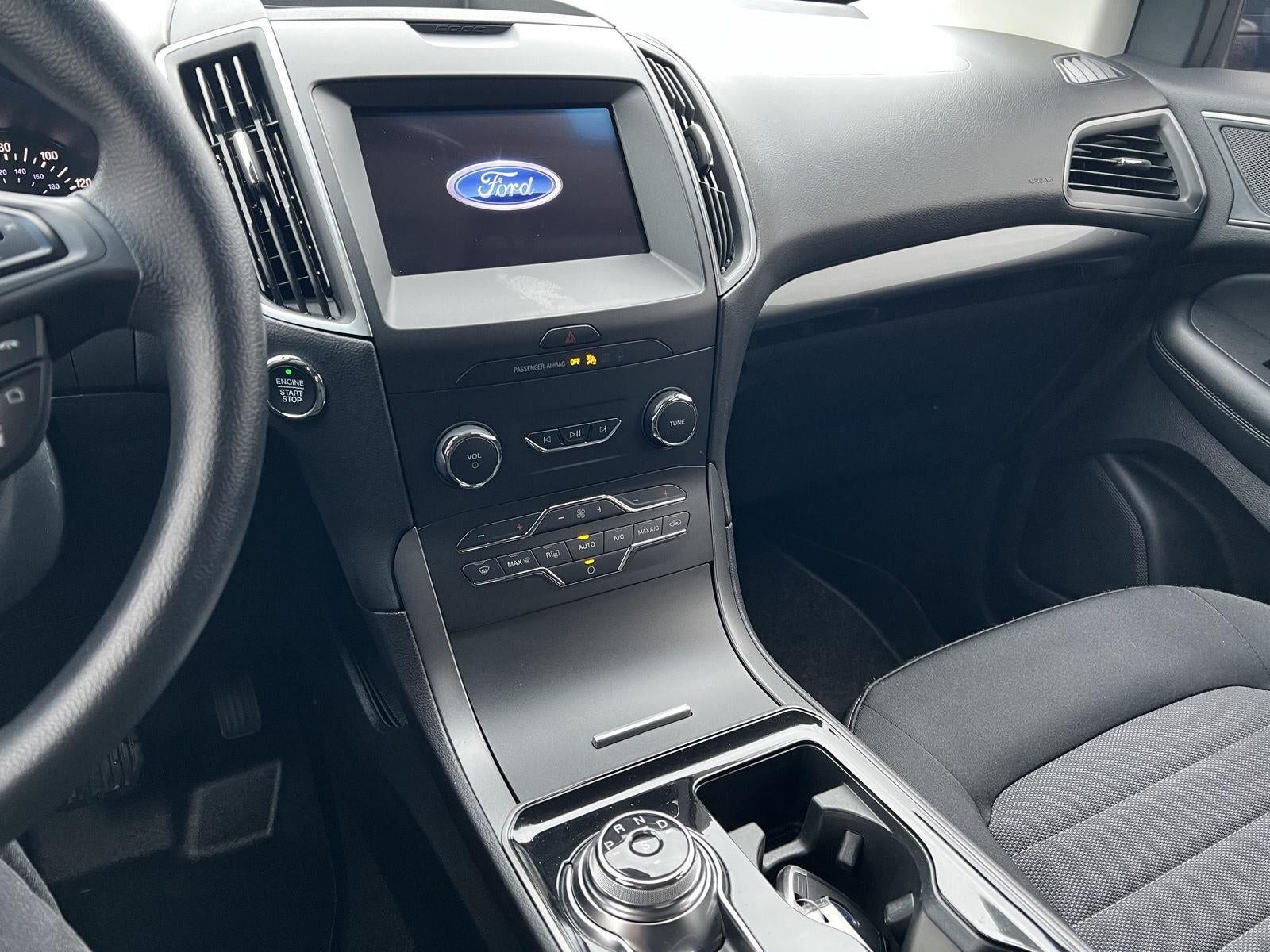 2020 Ford Edge SE