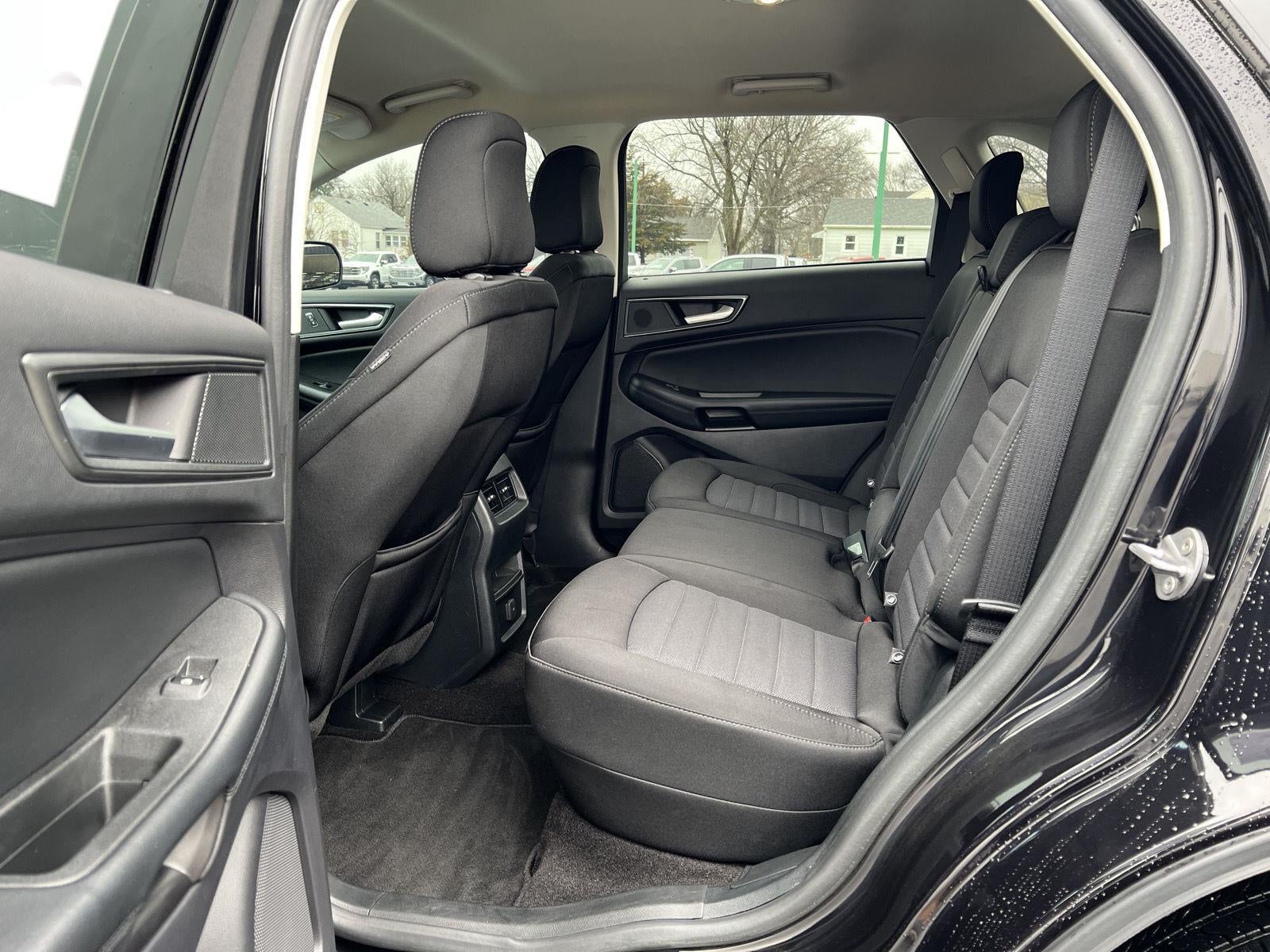 2020 Ford Edge SE