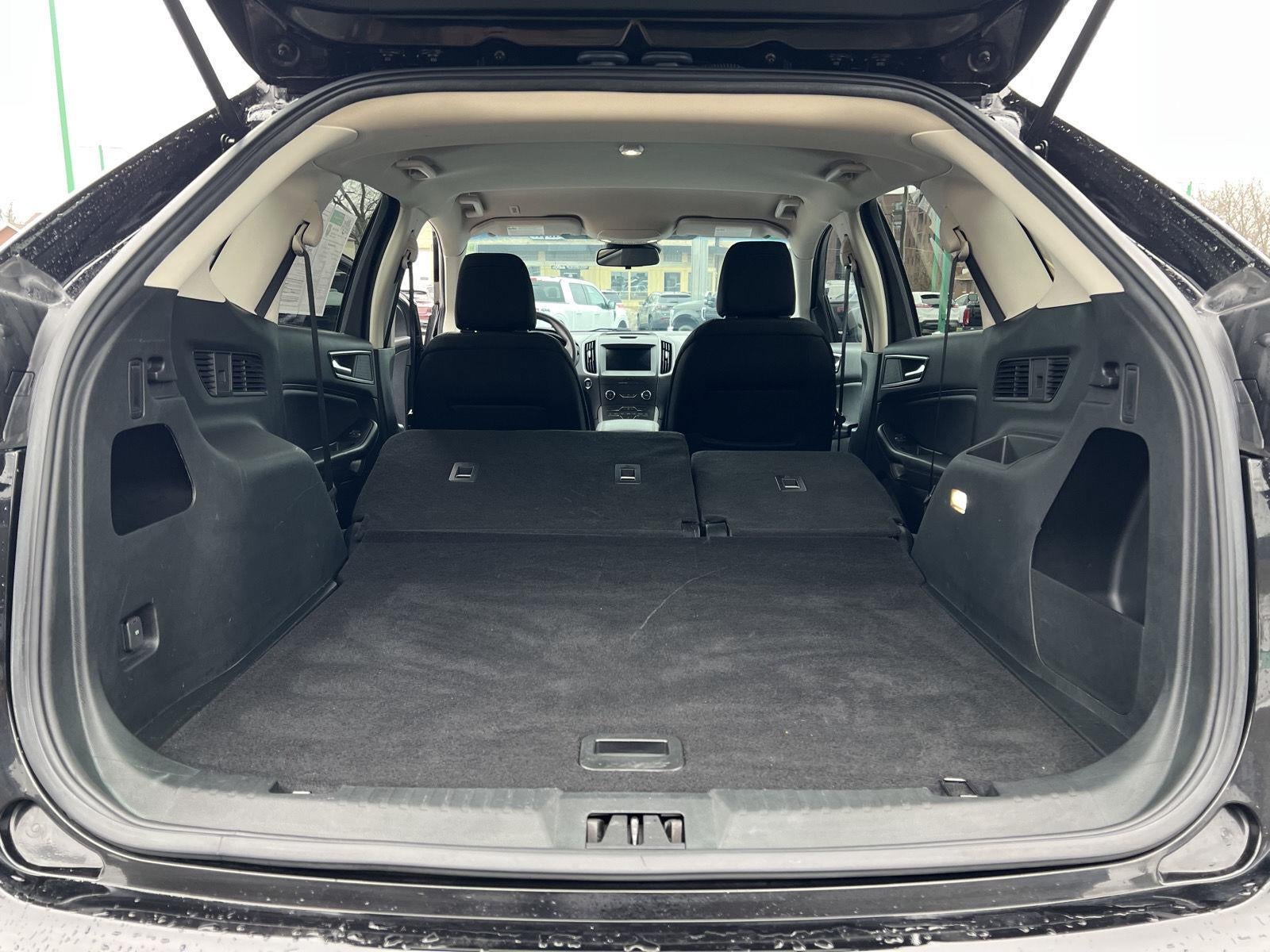 2020 Ford Edge SE