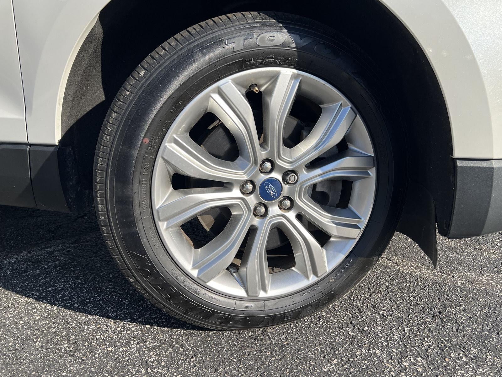 2022 Ford Edge Titanium