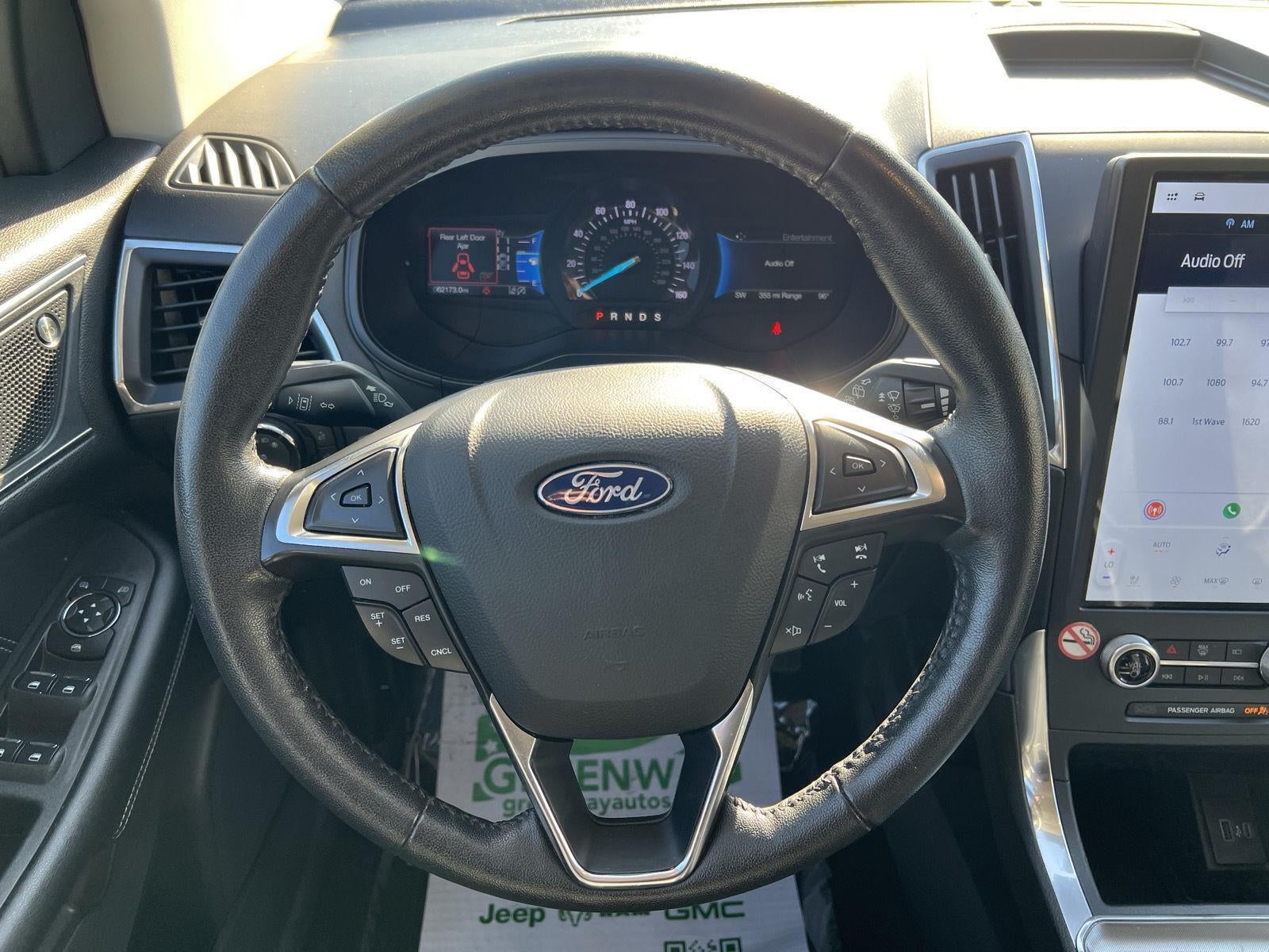 2022 Ford Edge Titanium