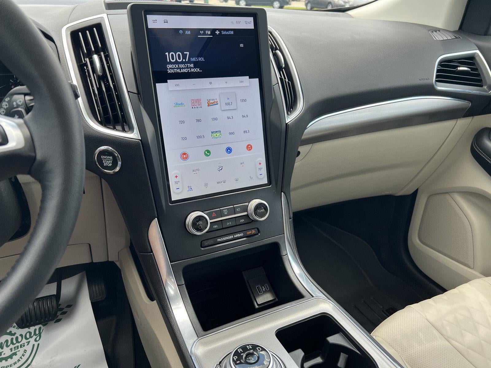 2024 Ford Edge Titanium