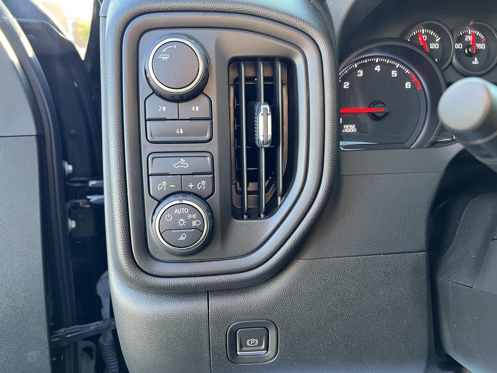 2023 Chevrolet Silverado 2500HD Custom