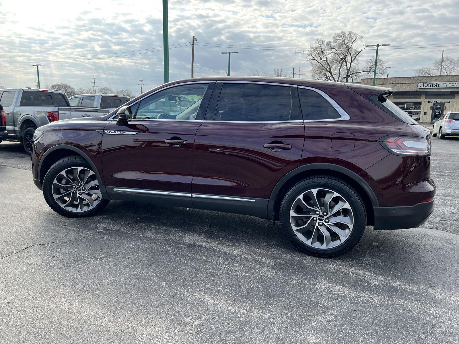 2022 Lincoln Nautilus Reserve