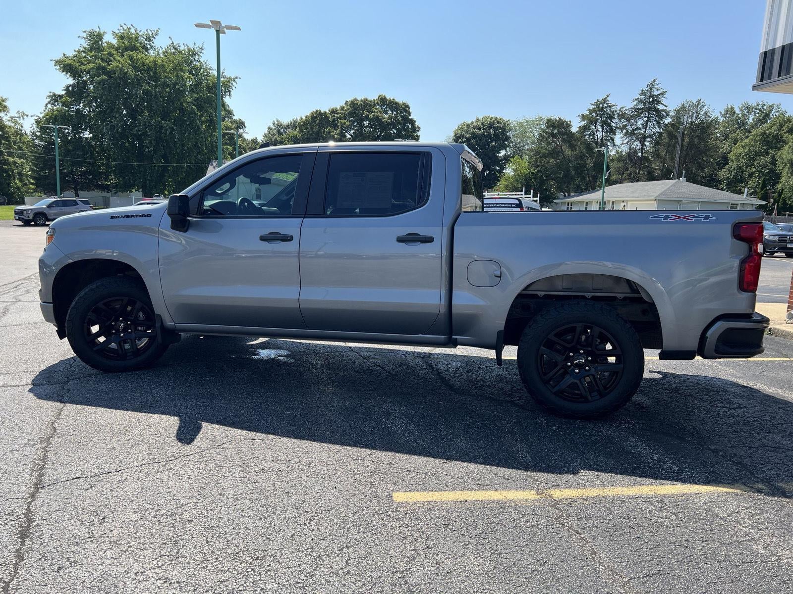 2023 Chevrolet Silverado 1500 Custom