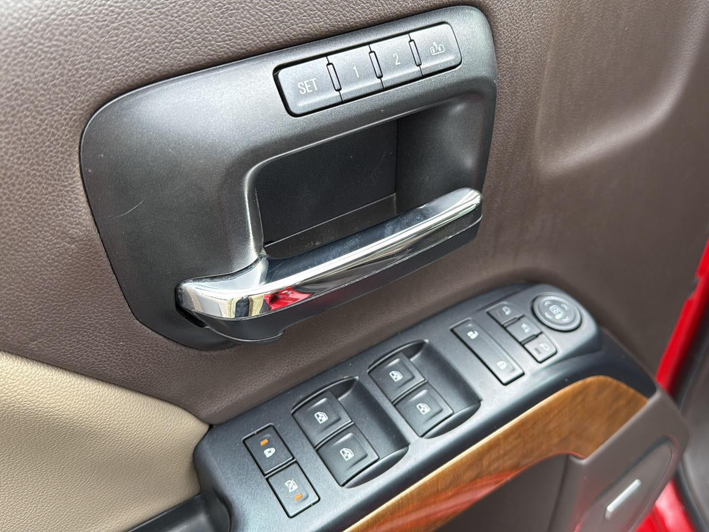 2016 Chevrolet SILVERADO 1500 LTZ