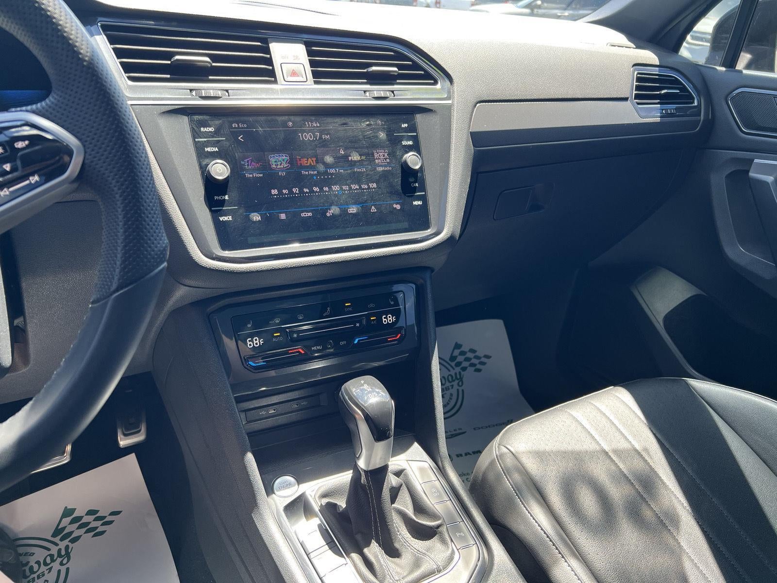 2022 Volkswagen Tiguan SE R-Line Black