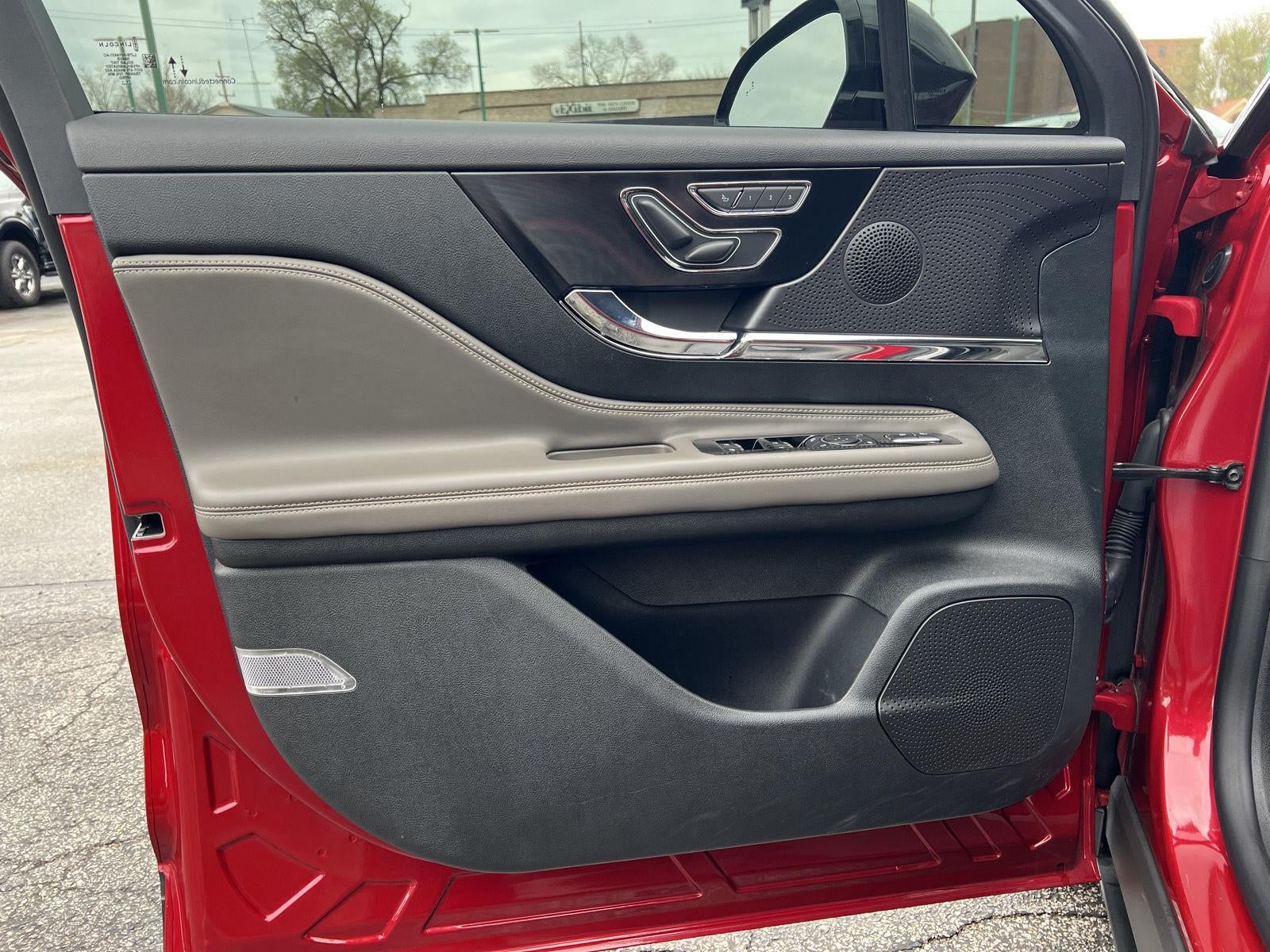 2025 Lincoln Corsair Premiere