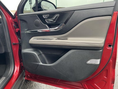 2025 Lincoln Corsair Premiere