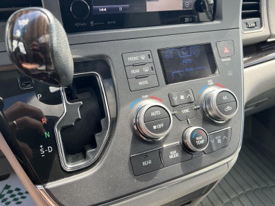 2017 Toyota Sienna Limited