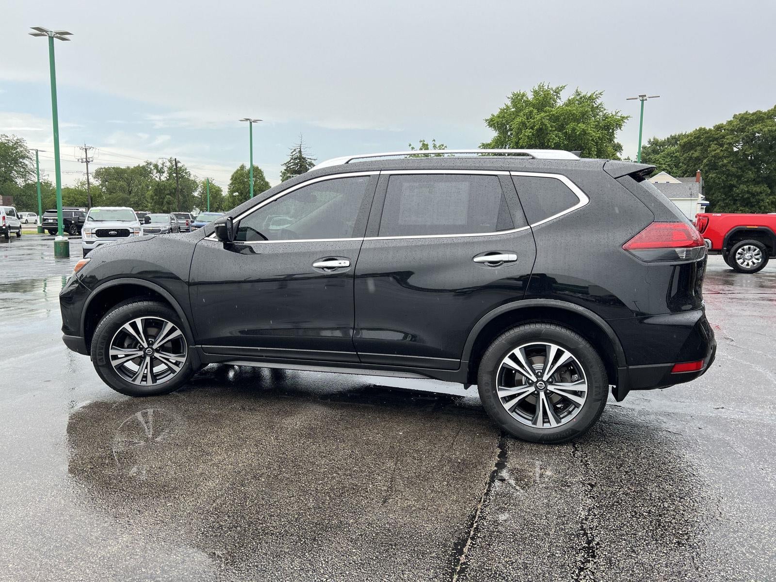 2020 Nissan Rogue SV