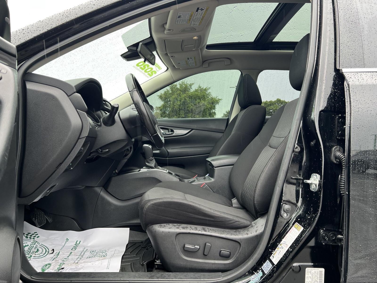 2020 Nissan Rogue SV