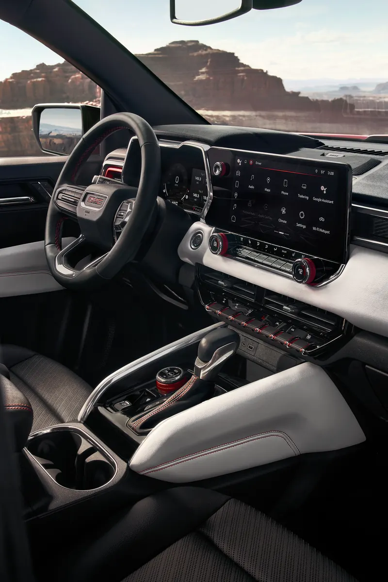 2026 GMC Canyon infotainment system at Greenway GMC in Morris IL